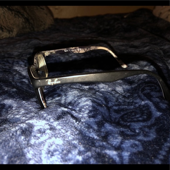 Ray Ban matte black glass frame - Picture 2 of 3